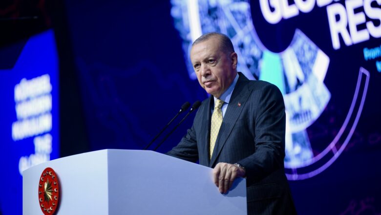  Cumhurbaşkanı Erdoğan: “TRT, Hakikat Temelli Yayıncılığın Küresel Sesi Olmuştur”