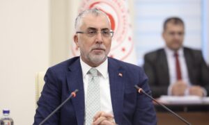 Bakan Işıkhan Mardin’de Duyurdu: 1 Milyar Avroluk Kaynakla 1,2 Milyon Vatandaşa Ulaşıldı