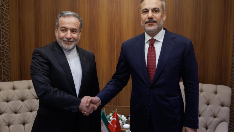  Bakan Fidan, İranlı Mevkidaşı Arakçi ile Görüntülü Görüştü