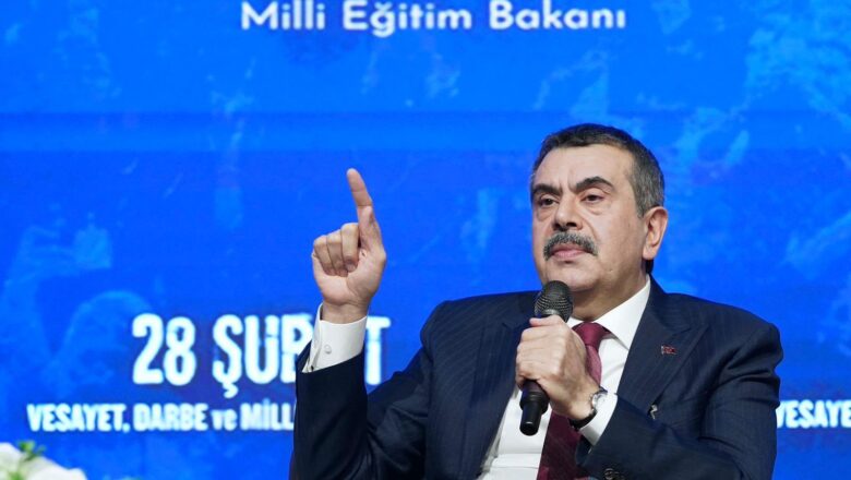  Bakan Tekin: 28 Şubat Sadece Başörtüsü Mağduriyeti Değildir