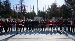 Bakanlıktan Şehitliklerde Bayrama Özel Seferberlik: İlk Ziyaret Cebeci’de Gerçekleşti