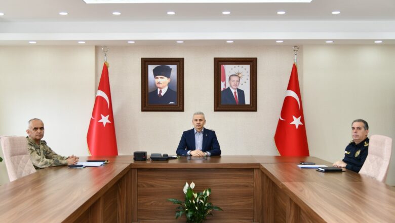  Vali Mehmet Fatih Çiçekli Ramazan Bayramı Tedbirleri Toplantısına Katıldı