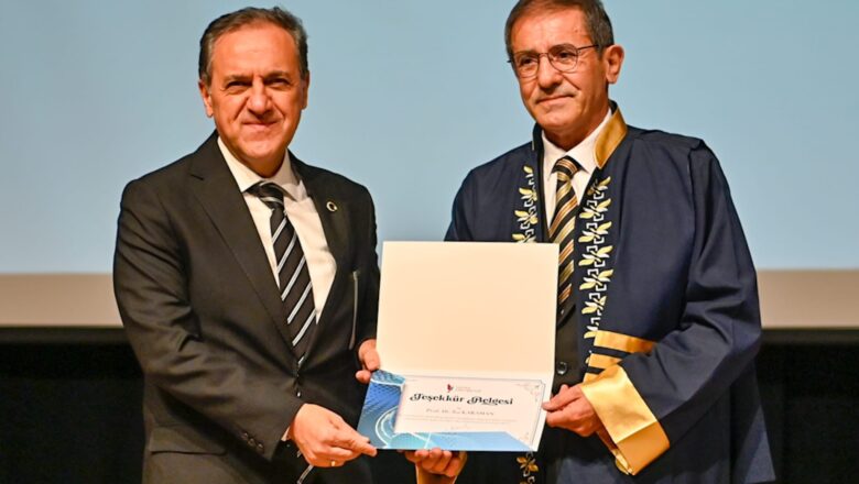  Vali Usta Yalova’da Tıp Bayramını Kutladı