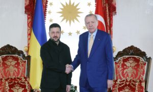 Cumhurbaşkanı Erdoğan, Ukrayna Devlet Başkanı Zelenski ile İstanbul’da Bir Araya Geldi
