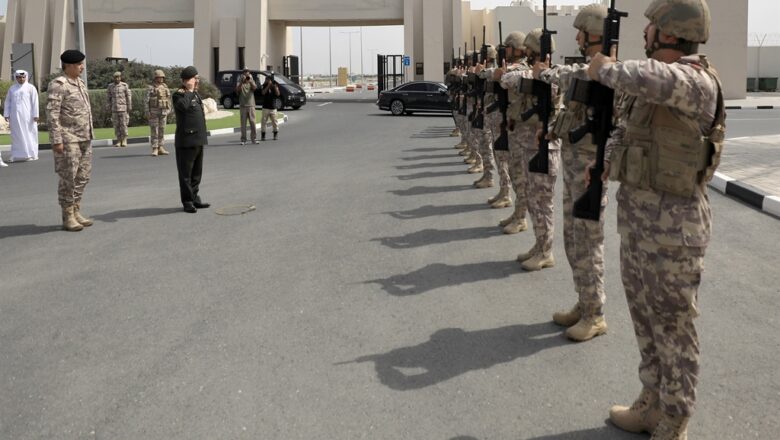  Genelkurmay Başkanı Orgeneral Selçuk Bayraktaroğlu Katar’da: Kritik Ziyaret ve İncelemeler