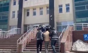 Kars’ta Göçmen Kaçakçılığı Operasyonu: 4 Şüpheli Tutuklandı