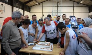 Bakan Bak, Down Sendromlu Özel Sporcularla Sahaya Çıktı: “Onların Mutluluğu Bizim İçin Değerli”