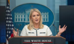 Beyaz Saray’dan İran Açıklaması: “Başkan Trump Kesin Bir Tarih Belirlemedi”