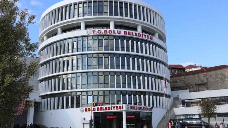  Bolu Belediyesi’nde ‘İrtikap’ Operasyonu: Başkan Yardımcısı ve Meclis Üyesi Gözaltında