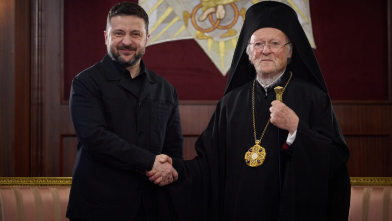  Ukrayna Devlet Başkanı Zelenskiy, Fener Rum Patrikhanesi’ni Ziyaret Etti