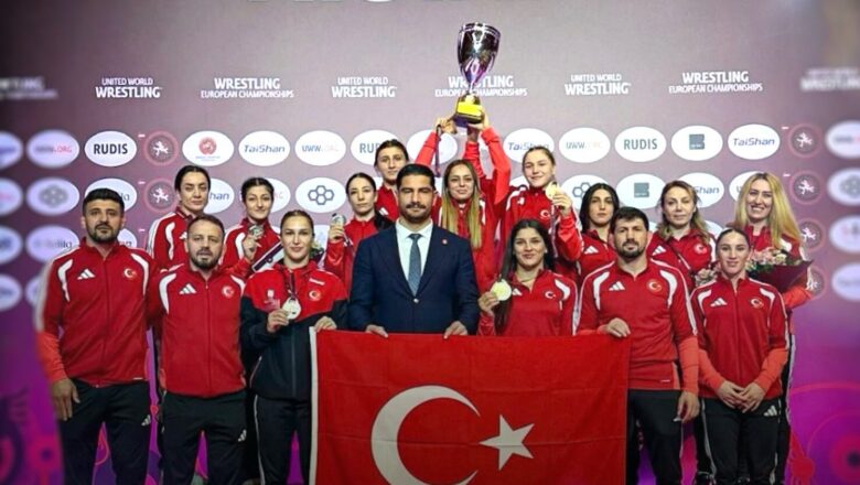  Kadın Milli Güreşçiler Arnavutluk’ta Tarih Yazdı: Avrupa İkinciliği Geldi