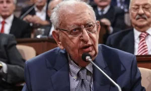 Eski TBMM Başkanı Hüsamettin Cindoruk Vefat Etti: Siyasilerden Taziye Mesajları Yağdı