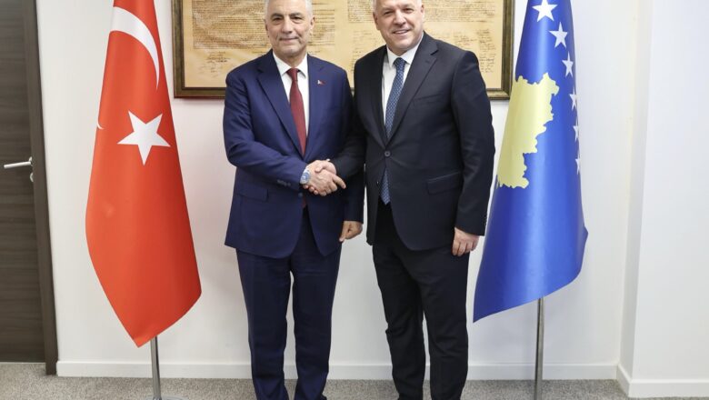  Ticaret Bakanı Bolat, Kosova Başbakan Yardımcısı Damka ile Priştine’de Görüştü