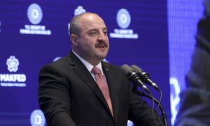 Mustafa Varank’tan Oyuncu Görkem Sevindik’e Destek: “Sanatçımızın Sonuna Kadar Yanındayız”