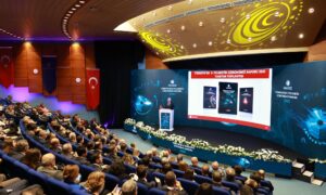 Türkiye’nin E-Ticaret Hacmi 4,5 Trilyon Lirayı Aşarak Rekor Kırdı