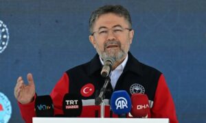 Bakan Yumaklı Van’da Konuştu: “Dünyada Soykırıma Dur Diyen Tek Ülke Türkiye’dir”