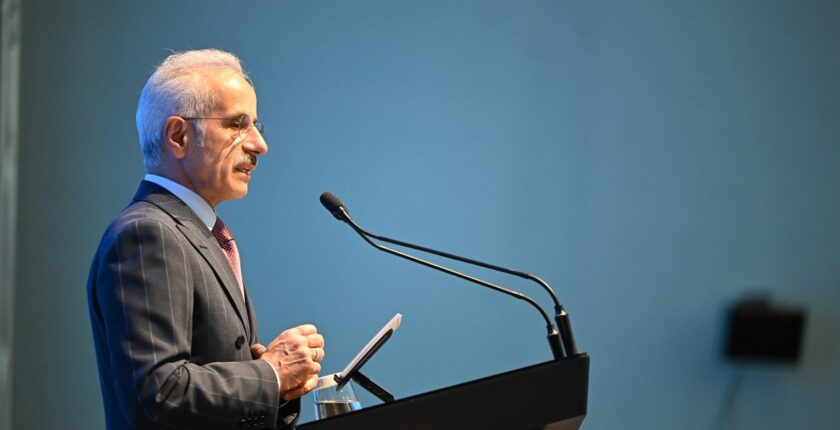Bakan Uraloğlu: TÜRKSAT 6A’yı Hizmete Aldık, Şimdi 7A İçin Kollarımızı Sıvadık