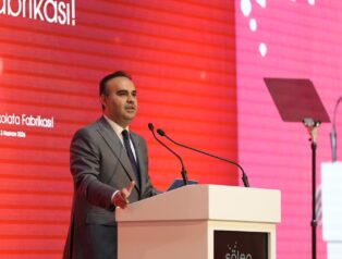 Sanayi ve Teknoloji Bakanı Mehmet Fatih Kacır Gaziantep’te Şölen Çikolata’nın Yeni Üretim Tesisini Açtı