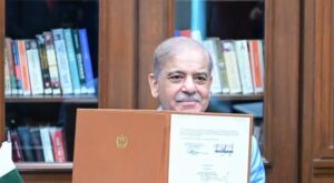 Pakistan’da Tarihi İmza: Başbakan Şahbaz Şerif, ABD Ve İran Arasındaki İslamabad Mutabakat Zaptı’nı İmzaladı