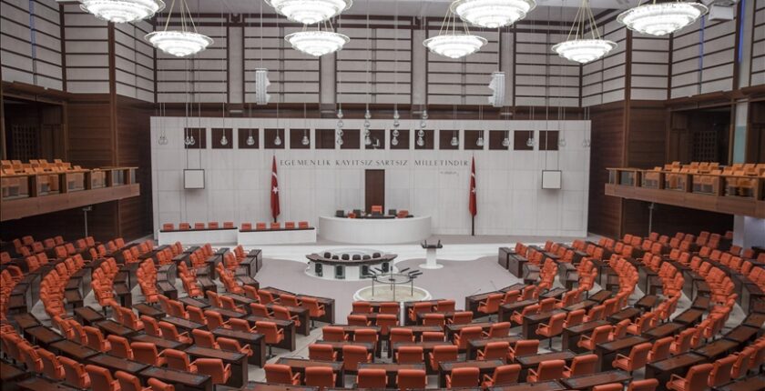 Yükseköğretim Kanunu Teklifi TBMM Genel Kurulu’nda Kabul Edilerek Kanunlaştı