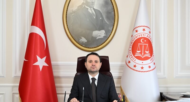 Adalet Bakanı Akın Gürlek: “Adaletin Terazisi Herkes İçin Eşittir, Mizah veya Fıkra Gerekçesi Kabul Edilemez”