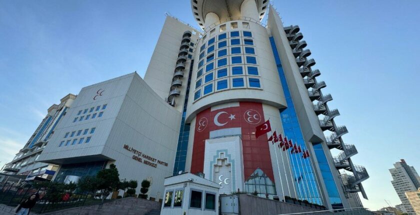 Konya İl Teşkilatı Feshedildi: Yeni İl Başkanı Sedat Göncü Oldu
