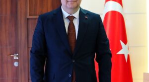 Bolu Belediye Başkan Vekili Tuna Özcan CHP’den İstifa Etti