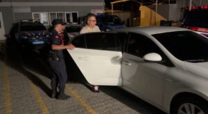 Gazeteci Cem Küçük “Şantaj” Ve “Halkı Yanıltıcı Bilgi” Suçlamasıyla Gözaltına Alındı