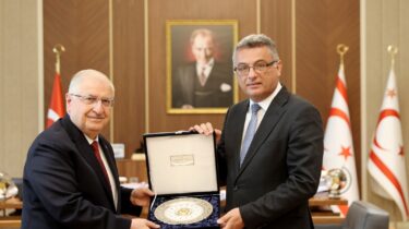 KKTC Cumhurbaşkanı Tufan Erhürman Milli Savunma Bakanı Yaşar Güler’i Kabul Etti