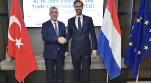 Ticaret Bakanı Bolat Hollanda Krallığı Dış Ticaret Ve Kalkınma İşbirliği Bakanı Sjoerdsma İle Görüştü