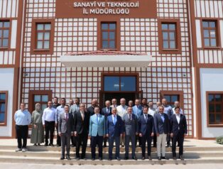 Vali Dr. Ahmet Hamdi Usta Yalova OSB’de Yatırımlar, Teknoloji ve Eğitim Projeleri Yerinde İncelendi
