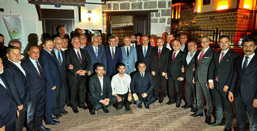 Ankara’da Siirt İçin Tarihi Buluşma! Devlet Zirvesi ve İş Dünyasından Güçlü Yatırım Mesajı