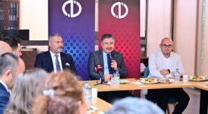 Eskişehir Valisi Dr. Erdinç Yılmaz Uluslararası Türkoloji Öğrencileriyle Bir Araya Geldi