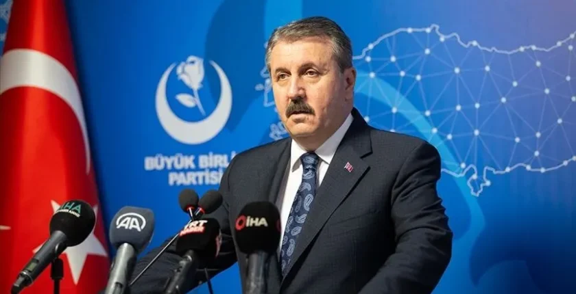 BBP Lideri Destici’den Cumhurbaşkanı Erdoğan’a AK Parti’nin 25. Yılı Tebriği