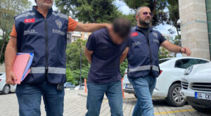 Samsun’da Kendini Polis Olarak Tanıtan Dolandırıcı Çorum’da Yakalandı