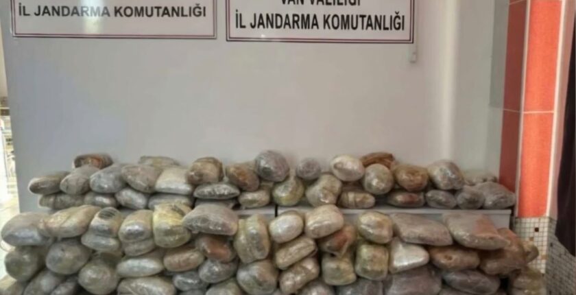 İki İlde Dev Uyuşturucu Operasyonu: 265 Kilogram Skunk Ele Geçirildi