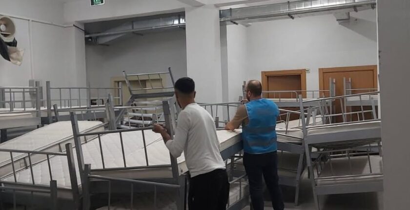 Denetimli Serbestlik Yükümlülerinden Okula Temizlik Desteği