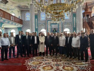 Yalova’da Cengiz Ve Kaçar Aileleri Arasındaki Kırgınlık Barışla Son Buldu