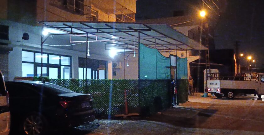 Adana’da kahvehaneye silahlı saldırı: 3 yaralı