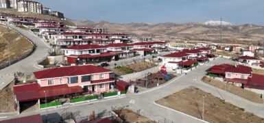 Bitlis’te Ahıska Türkleri İçin İnşa Edilen Kalıcı Konutların Teslimi Başladı
