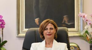 Eskişehir Büyükşehir Belediye Başkanı Ayşe Ünlüce CHP’den İstifa Etti