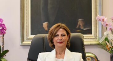 Eskişehir Büyükşehir Belediye Başkanı Ayşe Ünlüce CHP’den İstifa Etti