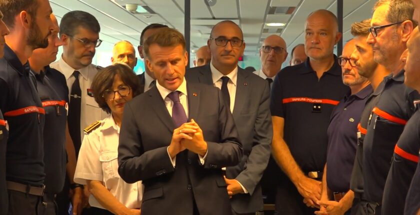 Macron: Yangınlar İkinci Dünya Savaşı’ndan Bu Yana En Ağır Tablo