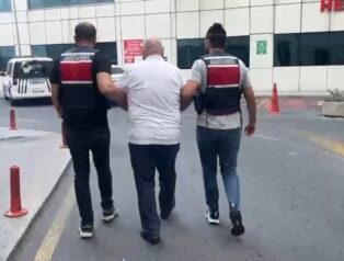 İstanbul’da Kendini MİT Mensubu Olarak Tanıtan Dolandırıcılar Yakalandı