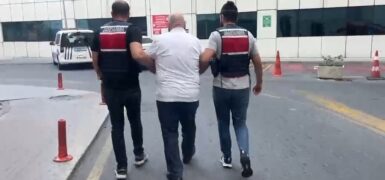 İstanbul’da Kendini MİT Mensubu Olarak Tanıtan Dolandırıcılar Yakalandı