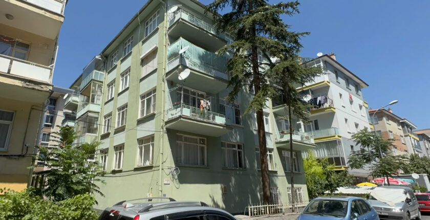 Konya’da Aidat Kavgası Kanlı Bitti: Kiracı, Apartman Yöneticisini Bıçakladı