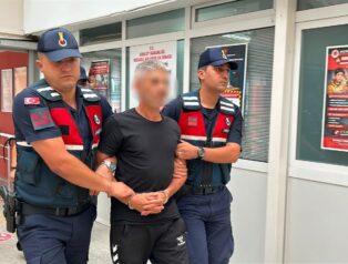 Kocaeli merkezli organize suç operasyonunun firari iki şüphelisi yakalandı