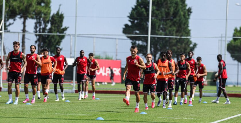 Samsunspor’da Yeni Sezon Hazırlıkları Sürüyor: Thorsten Fink Yönetiminde İdman