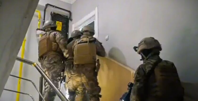 Şanlıurfa’da Deaş Operasyonunda 7 Zanlı Tutuklandı