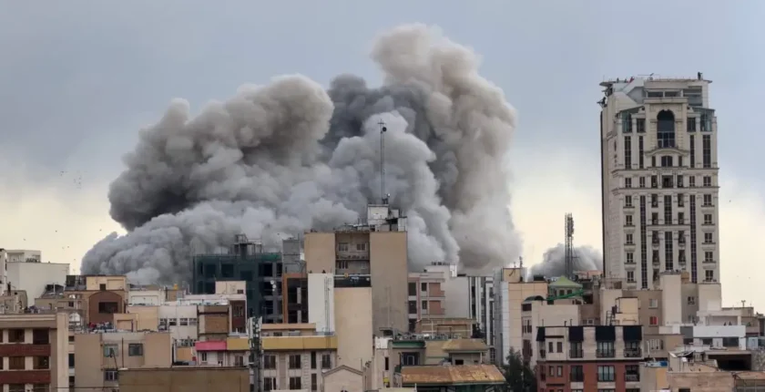 ABD ve İsrail İran’ın Enerji Altyapısını mı Vuracak? CBS’ten Saldırı İddiası